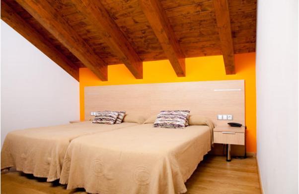 Apartahotel Castejon De Sos Luaran gambar